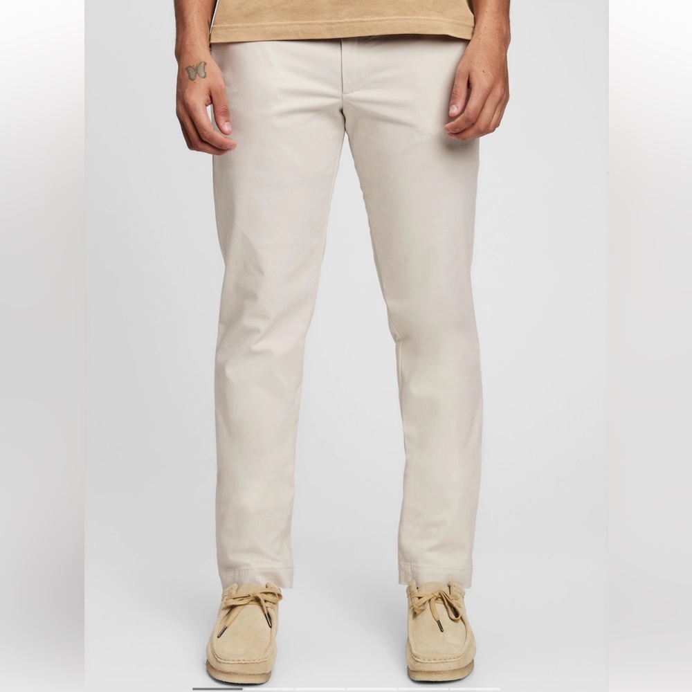 GAP Modern Khakis in Slim Fit in Color Sandstone Beige NWT